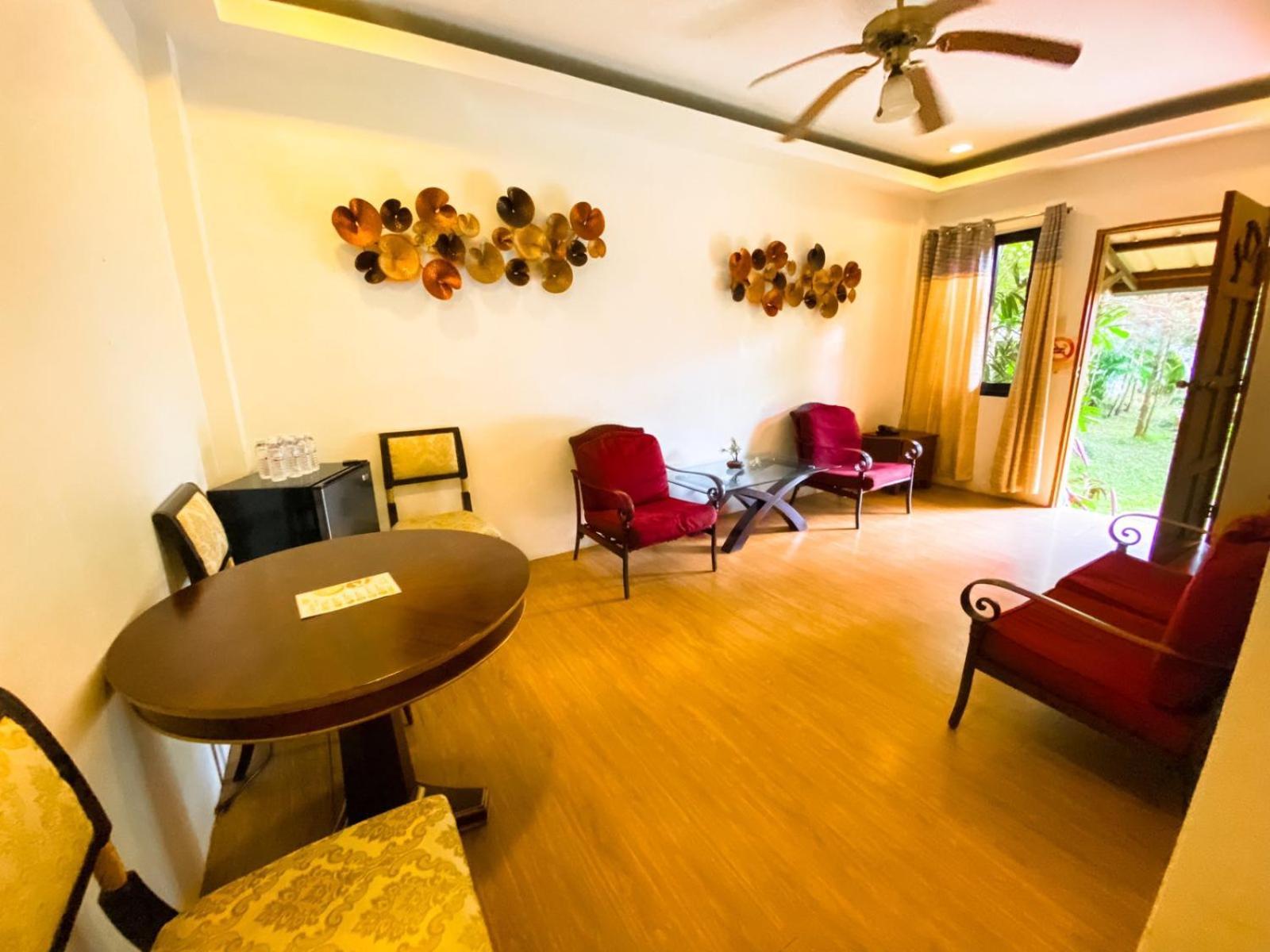 Hortz Hotels And Resorts Tagaytay City Zewnętrze zdjęcie
