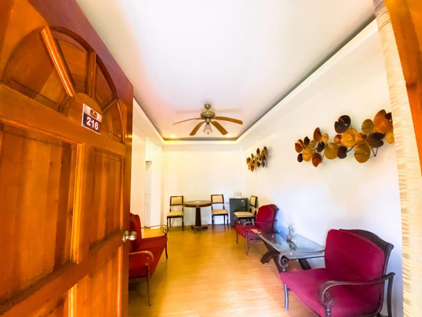 Hortz Hotels And Resorts Tagaytay City Zewnętrze zdjęcie